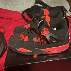 Jordan 4 Red Thunder